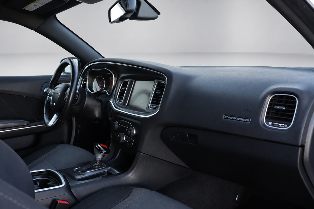 Used 2016 Dodge Charger R/T w/ Navigation & Travel Group RWD image 19