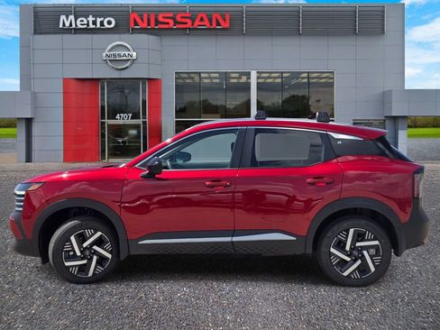 New 2026 Nissan Kicks SV w/ Cold Weather Package FWD image 3