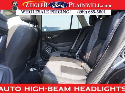 Used 2023 Subaru Outback Premium image 12