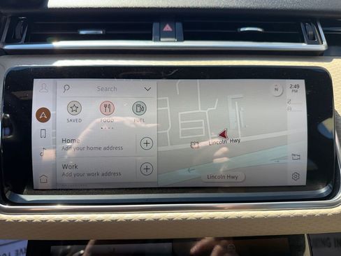 Used 2021 Land Rover Range Rover Velar R-Dynamic S image 17