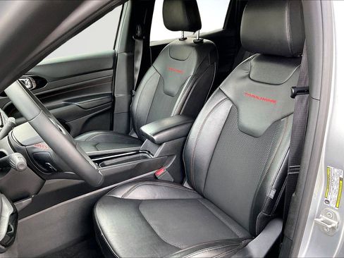 Used 2024 Jeep Compass Trailhawk image 25