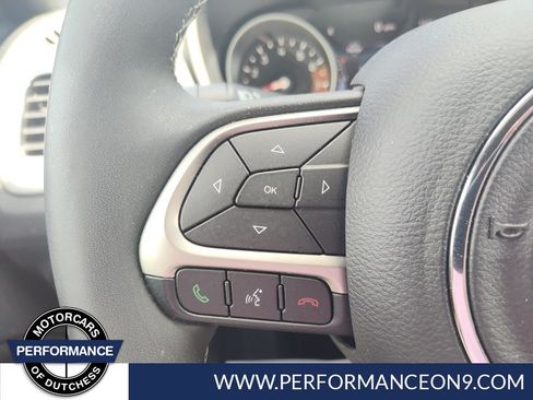 Used 2021 Jeep Compass Latitude AWD/4WD image 12