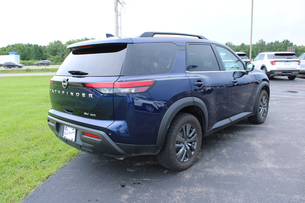Used 2022 Nissan Pathfinder SV AWD/4WD image 13