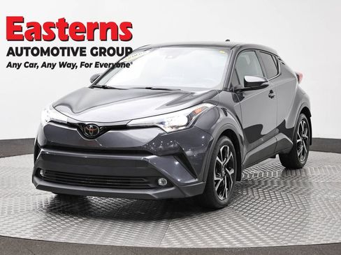 Used 2019 Toyota C-HR Limited FWD image 1