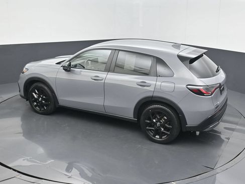 Used 2025 Honda HR-V Sport image 15