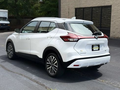 Used 2021 Nissan Kicks SV FWD image 8
