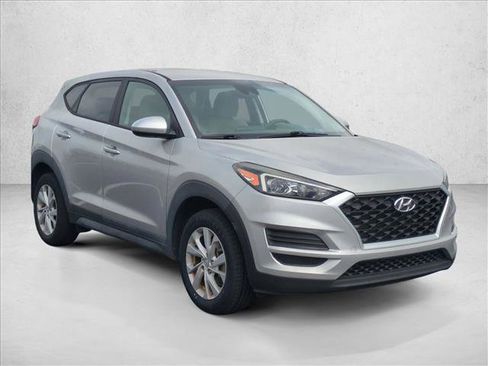 Used 2020 Hyundai Tucson SE image 3