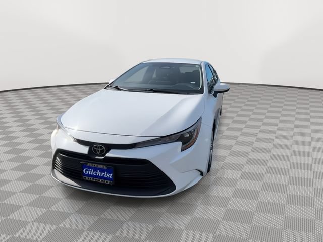 Used 2024 Toyota Corolla LE FWD image 3