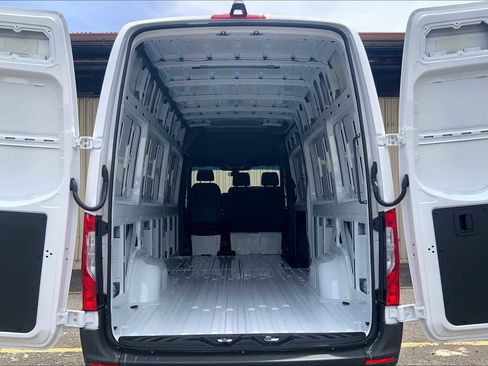 New 2025 Mercedes-Benz Sprinter 2500 image 15