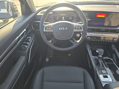 New 2025 Kia Telluride S image 15