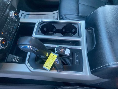 Used 2019 Ford F150 Lariat w/ Equipment Group 502A Luxury image 30