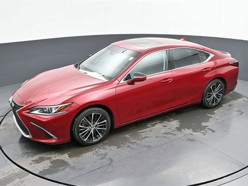 Used 2024 Lexus ES 350 350 w/ Premium Package image 24