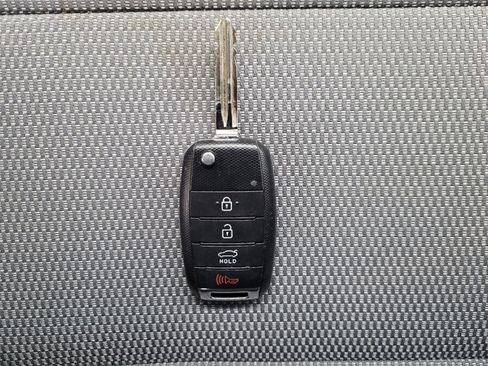 Used 2018 Kia Forte LX image 32