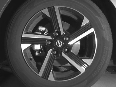 Used 2025 Nissan Sentra SV FWD image 14