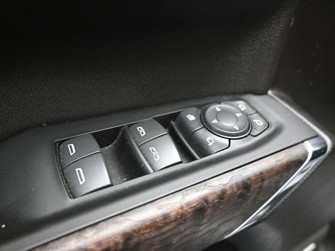 Used 2022 GMC Sierra 1500 Denali w/ Denali Reserve Package AWD/4WD image 11