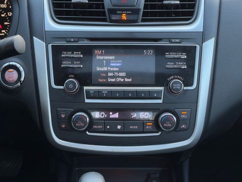 Used 2016 Nissan Altima 2.5 SV w/ Convenience Package image 39