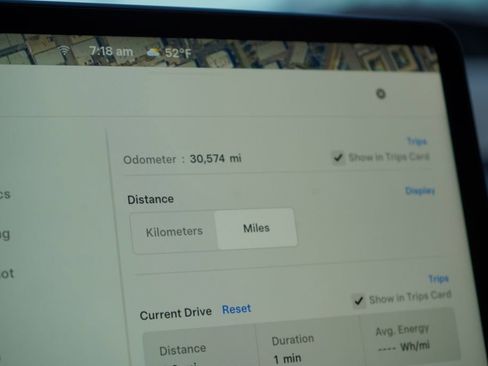 Used 2023 Tesla Model 3 Standard Range image 11