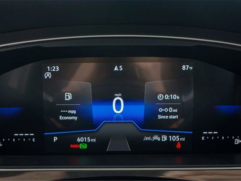 New 2024 Volkswagen Tiguan S image 17