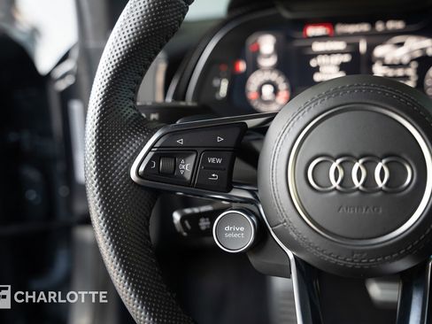 Used 2020 Audi R8 V10 w/ Carbon Exterior Package image 29