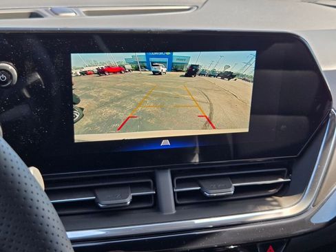 New 2026 Chevrolet Trax RS FWD image 25