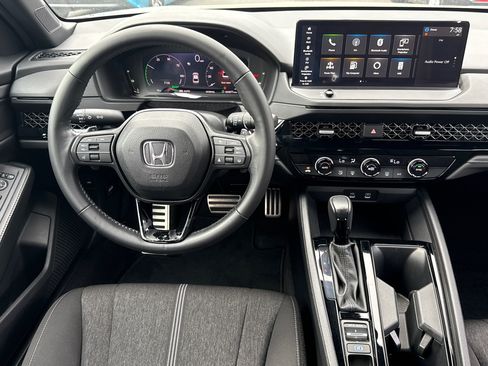 Used 2024 Honda Accord Sport image 19