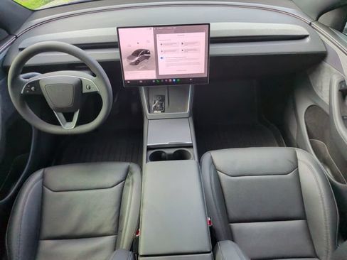 Used 2026 Tesla Model Y 2WD image 26