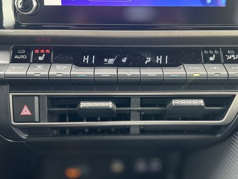 New 2026 Toyota Camry SE w/ Convenience Package image 13