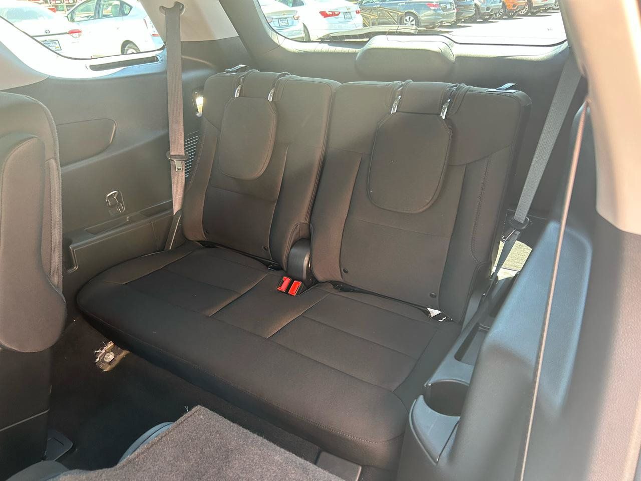 Used 2024 Ford Explorer XLT RWD image 27