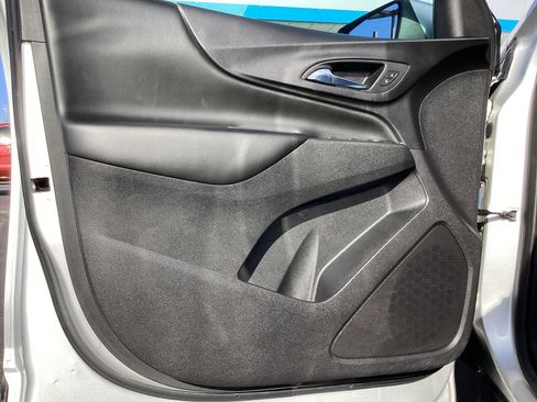 Used 2021 Chevrolet Equinox LT image 29