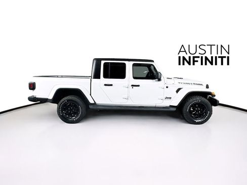Used 2023 Jeep Gladiator Sport image 8
