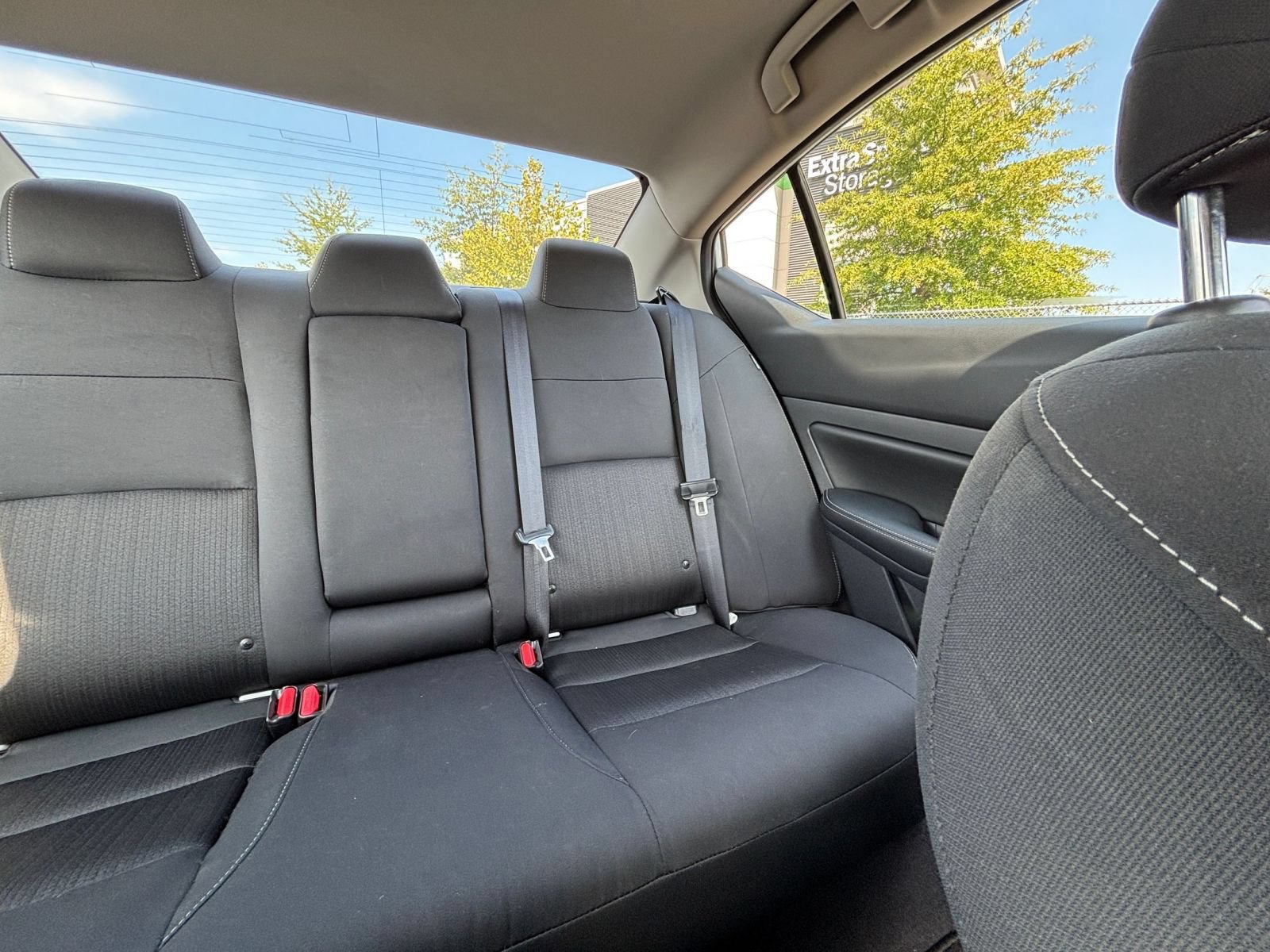 Used 2025 Nissan Altima 2.5 SV FWD image 36