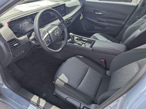 New 2026 Nissan Sentra SV image 9