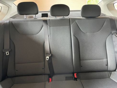 Used 2025 Kia K4 LXS image 37