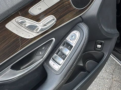 Used 2018 Mercedes-Benz C 300 4MATIC Sedan image 10