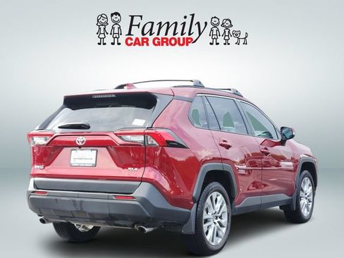 Used 2023 Toyota RAV4 XLE Premium FWD image 4