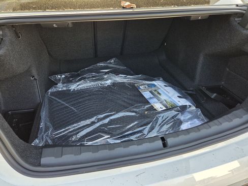 New 2026 BMW 330i Sedan w/ M Sport Package image 15