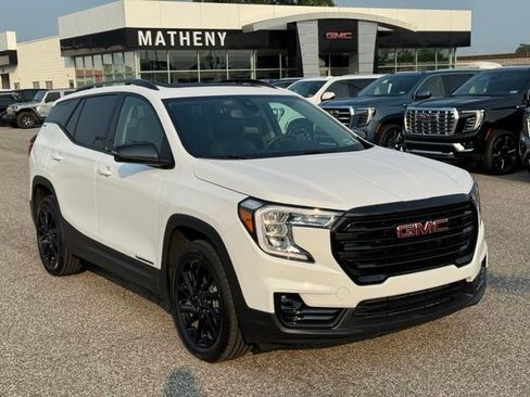 Used 2024 GMC Terrain SLT w/ Infotainment Package II AWD/4WD image 8
