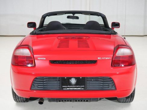 Used 2001 Toyota MR2 image 18