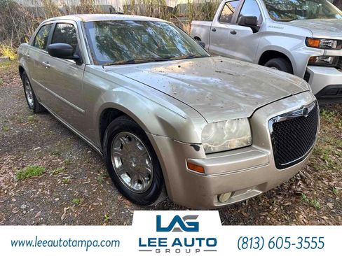 Used 2006 Chrysler 300 Touring image 1