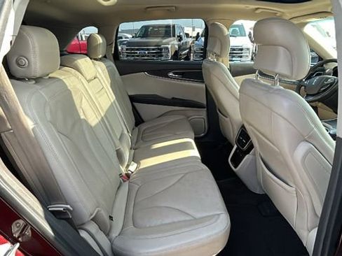 Used 2018 Lincoln MKX Reserve w/ Driver Assistance Package image 13