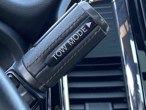 Used 2023 Nissan Titan Platinum Reserve w/ Moonroof Package AWD/4WD image 23