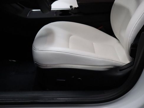 Used 2022 Tesla Model 3 image 36
