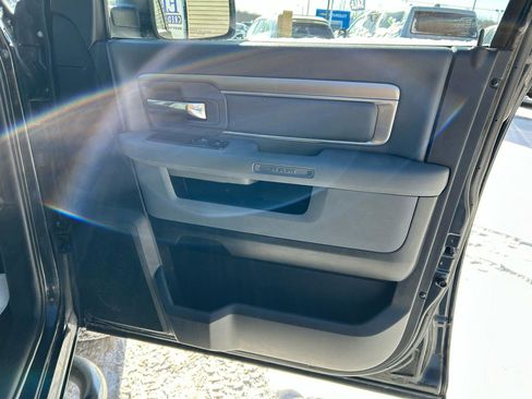 Used 2014 RAM 1500 Classic SLT image 16