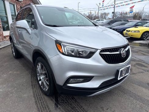 Used 2018 Buick Encore Sport Touring image 3