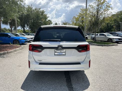 New 2026 Honda Odyssey Elite image 5