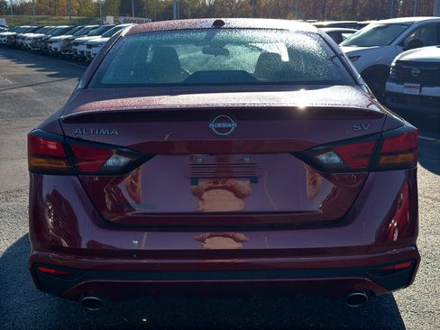 Certified 2024 Nissan Altima 2.5 SV w/ SV Premium Package image 7