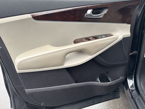 Used 2016 Kia Sorento LX w/ LX Convenience Package image 15