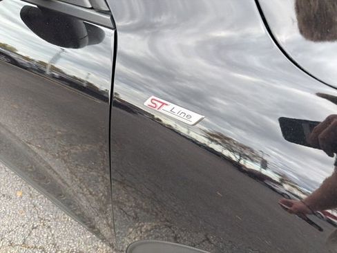 Used 2025 Ford Escape ST-Line image 6