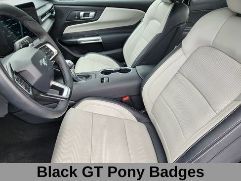 Used 2025 Ford Mustang GT Premium RWD image 10