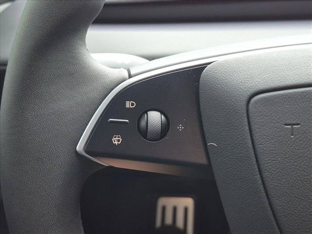 Used 2026 Tesla Model Y AWD image 7